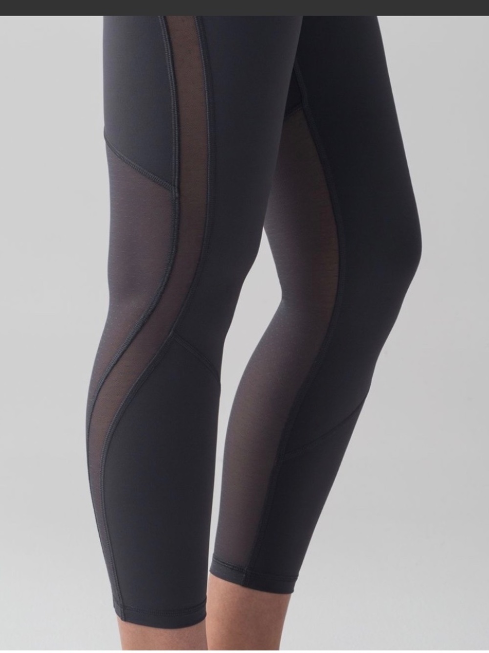 Lululemon Women’s Revitalize Tight Gray Legging back knee mesh size 8 - Picture 13 of 13